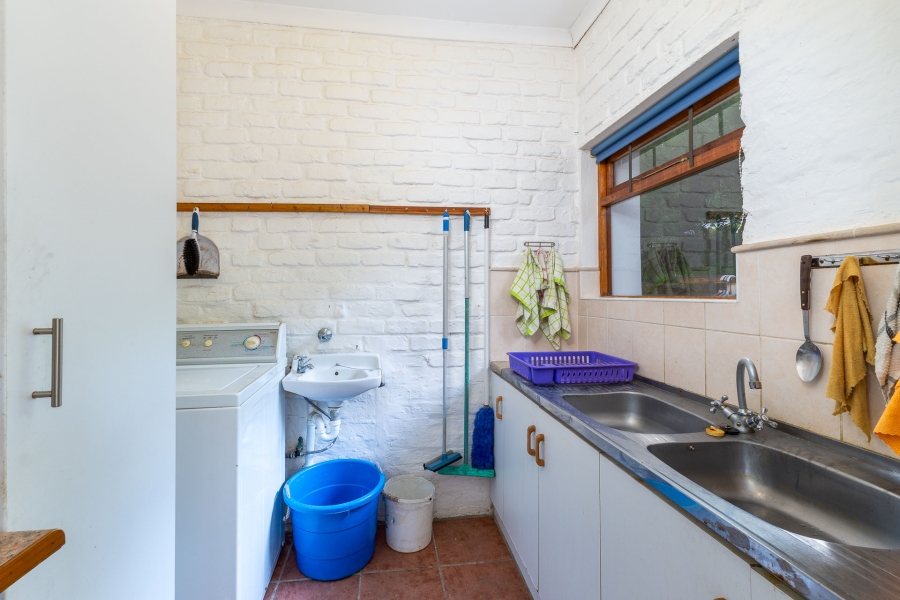 4 Bedroom Property for Sale in Stilbaai Oos Western Cape